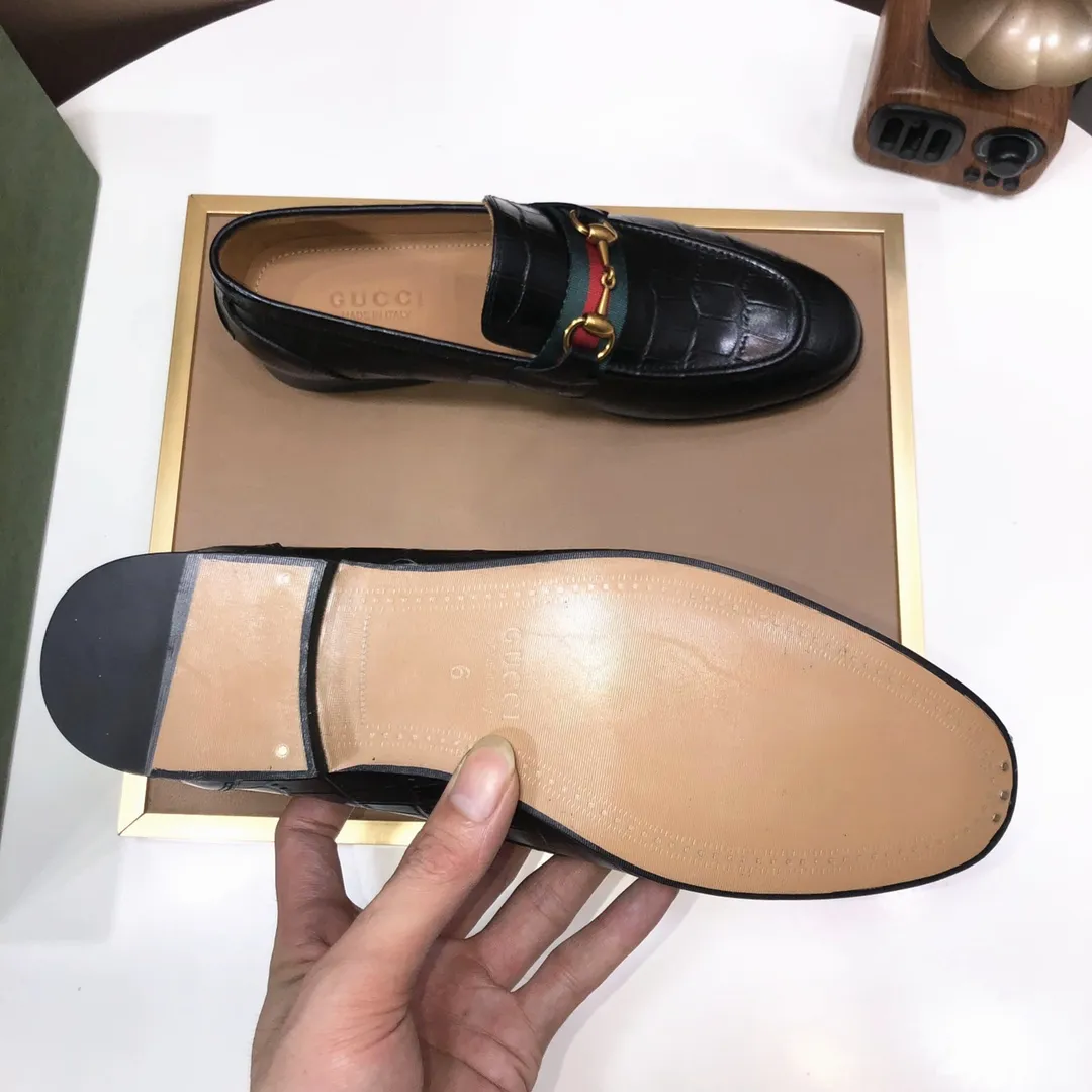 Men's shoes 💰580💰[GUCCI—Gucci] The latest high-end version of Gucci. Official website new model. Available at the same time at counters, the uppers are made of original cowhide imported from Italy/matched with the original special material splicing design concept; "highlight, high-end, grade, extravagance" and exquisite workmanship (original mesh fabric) sole: original factory special outsole size (38-45) (custom-made 45 non-returnable)